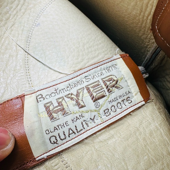 Hyper Vintage Mens Cowboy Boots - Picture 10 of 11